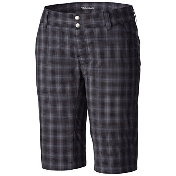 Columbia Pants - Columbia Saturday trail plaid shorts